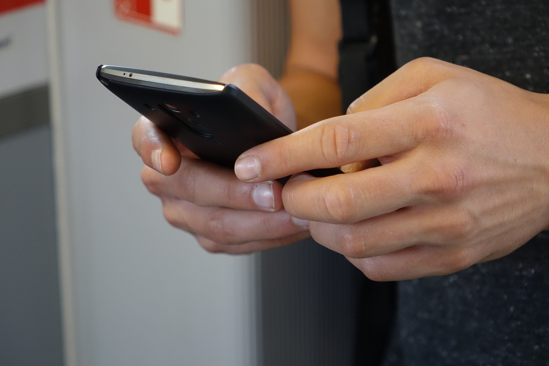 Hamis SMS üzenetekre figyelmeztet a rendőrség