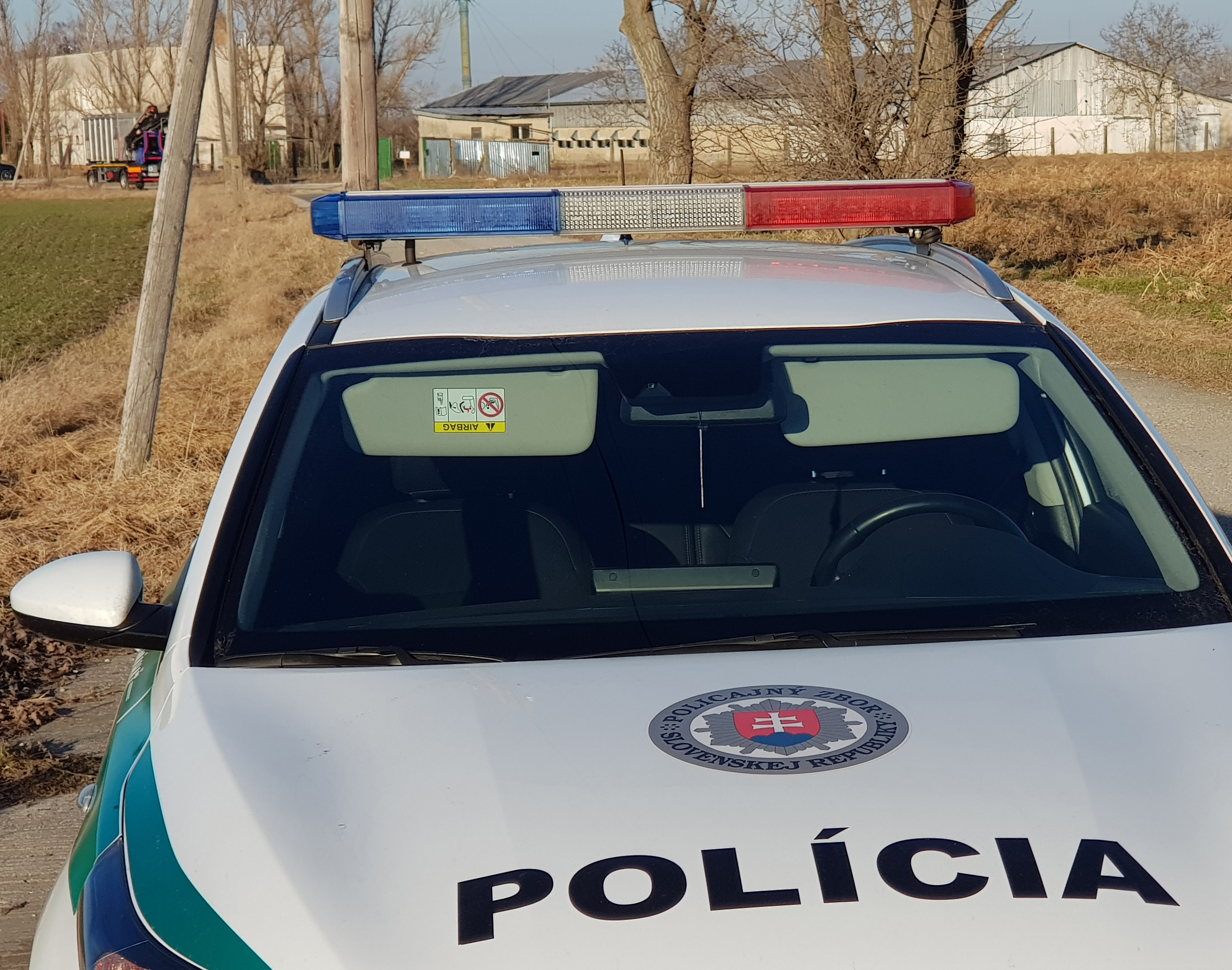 Többen megsérültek egy Nyársardó mellett történt közúti balesetben