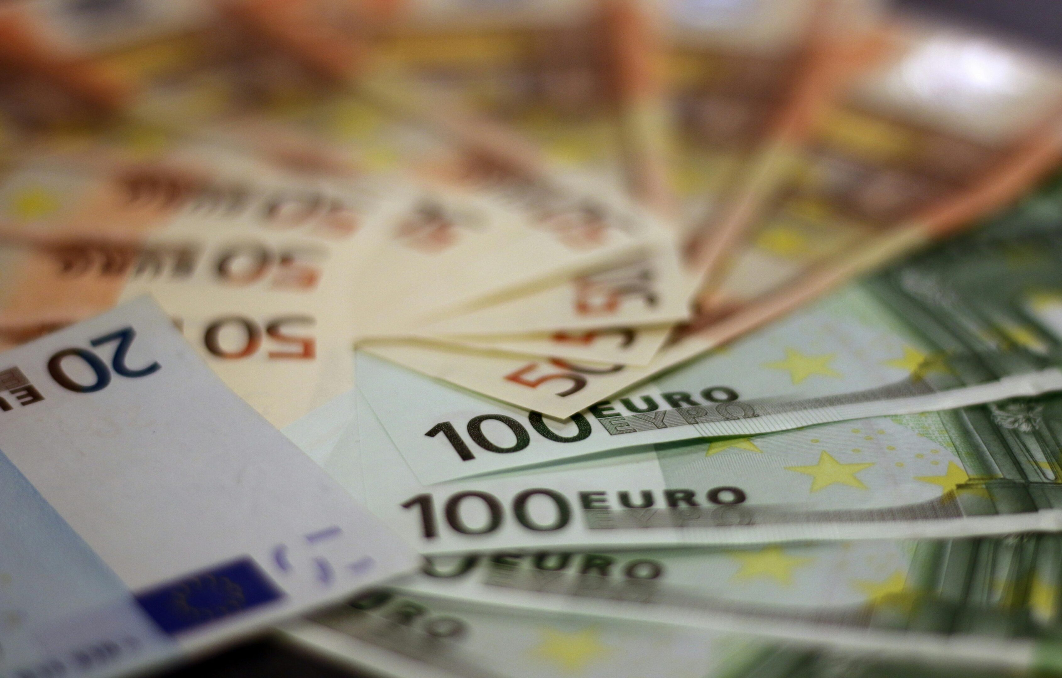 Takarékossági intézkedésekre kényszerül Nyitra megye a kisebb adóbevételek miatt